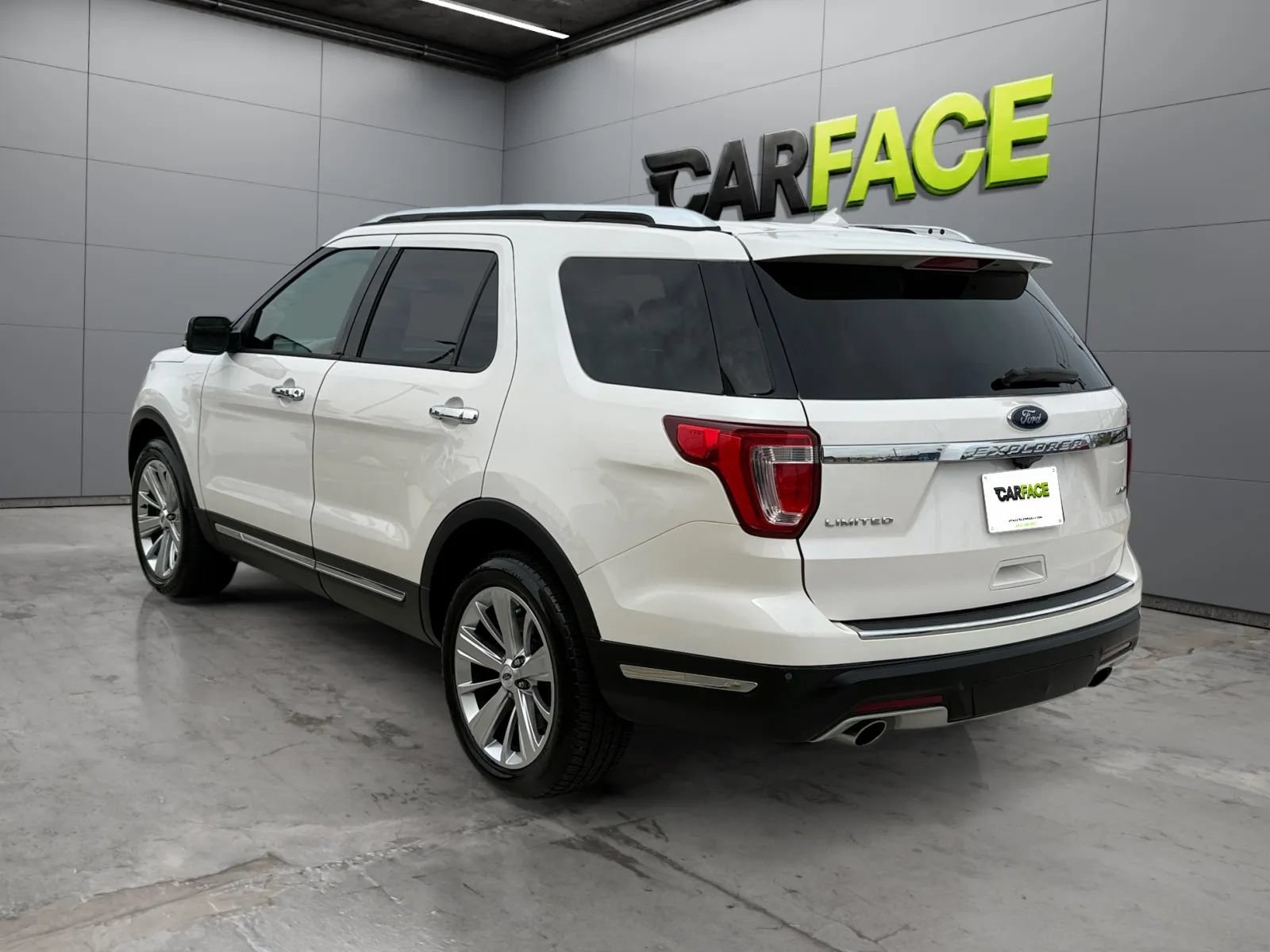 Used 2019 Ford Explorer Limited w/ Class III Trailer Tow Package AWD/4WD image 8
