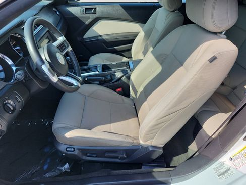 Used 2014 Ford Mustang Convertible w/ Equipment Group 102A RWD image 9