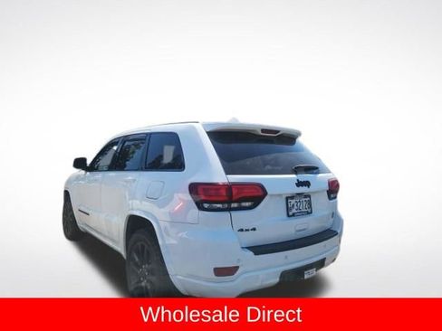 Used 2017 Jeep Grand Cherokee Altitude AWD/4WD image 12