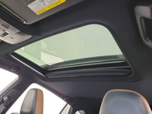 Used 2018 Toyota RAV4 SE w/ Power Extra Value Package FWD image 21