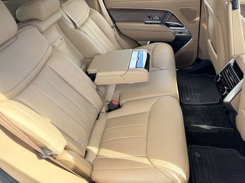 New 2026 Land Rover Range Rover SE image 12