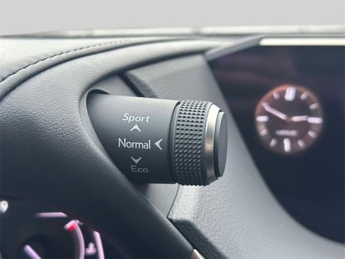 Certified 2021 Lexus ES 350 w/ Premium Package image 32