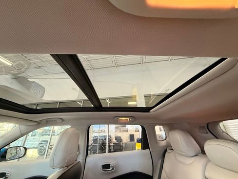 Used 2018 Jeep Compass Latitude w/ Popular Equipment Group image 26