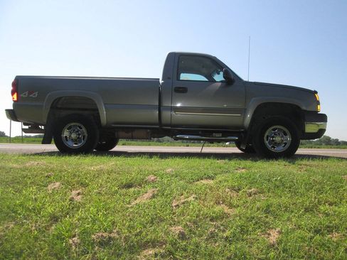 Used 2007 Chevrolet Silverado 2500 LT AWD/4WD image 5