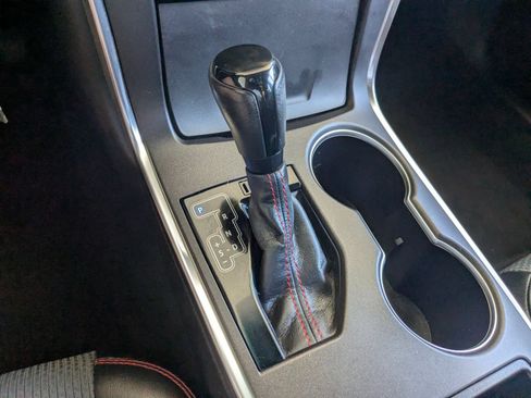 Used 2017 Toyota Camry SE w/ Moonroof Package FWD image 17