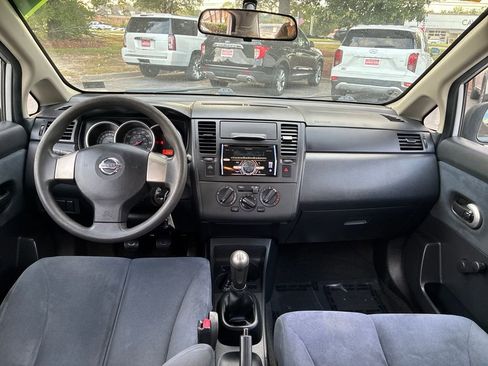 Used 2011 Nissan Versa Sedan image 13