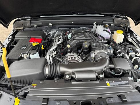 New 2026 Jeep Gladiator Mojave AWD/4WD image 9