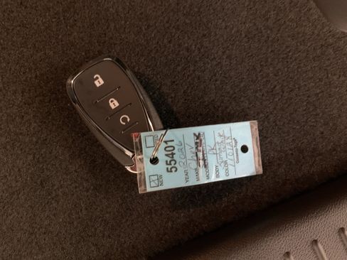 New 2026 Chevrolet Trax LT image 19