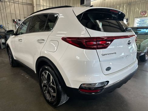 Used 2022 Kia Sportage EX image 12