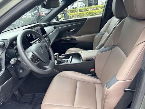 Used 2023 Lexus ES 350 w/ Premium Package FWD image 11