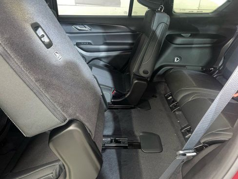 New 2026 Jeep Grand Cherokee L Laredo w/ MOPAR Finishing Package image 13