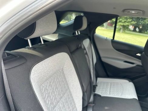 Used 2023 Chevrolet Equinox LS FWD image 22