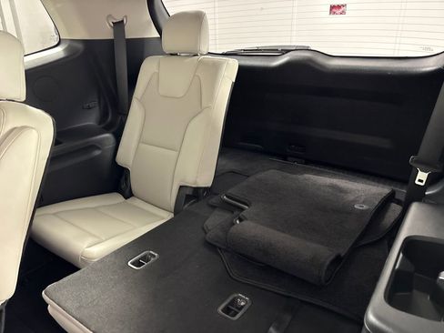 Certified 2024 Kia Telluride S w/ S Sunroof Package image 32