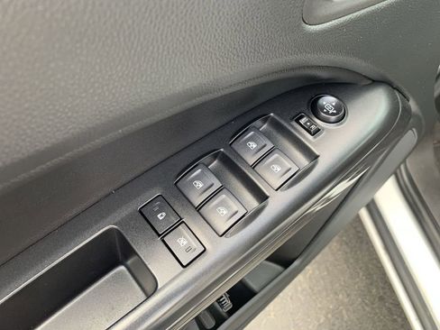 Used 2022 GMC Canyon AT4 w/ Trailering Package image 15