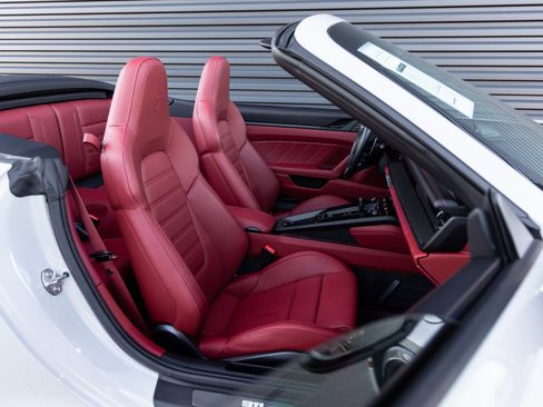 Certified 2023 Porsche 911 Carrera GTS image 31