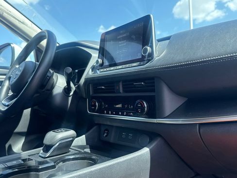 Certified 2024 Nissan Rogue SV AWD/4WD image 26