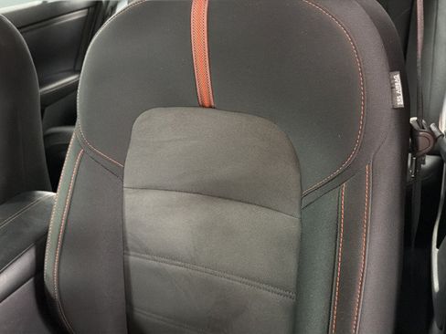 Used 2025 Nissan Sentra SR FWD image 18