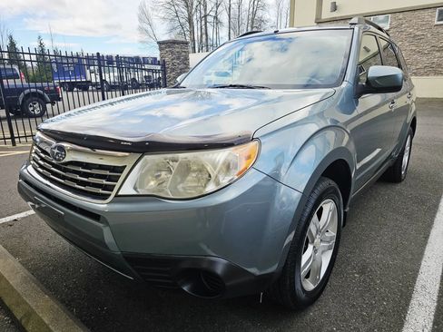 Used 2010 Subaru Forester 2.5X Premium image 1