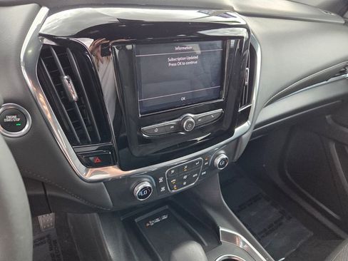 Certified 2023 Chevrolet Traverse LT image 24