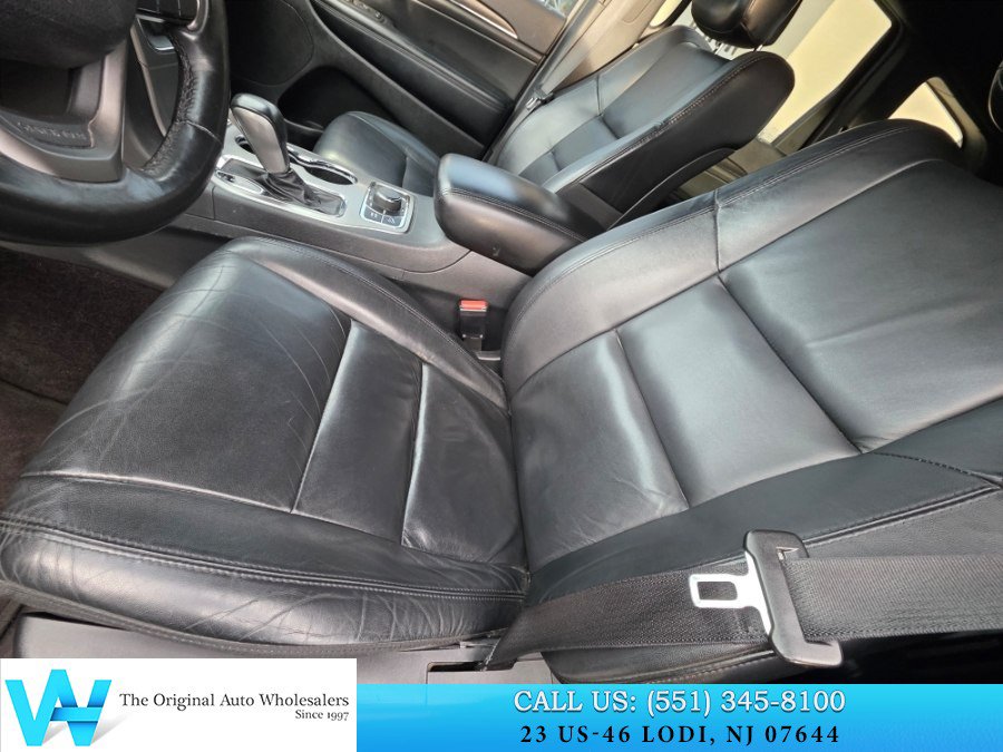 Used 2018 Jeep Grand Cherokee Limited AWD/4WD image 13