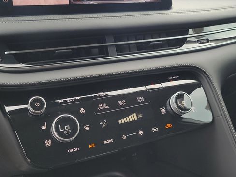 Certified 2026 INFINITI QX60 Luxe w/ Cargo Package image 26