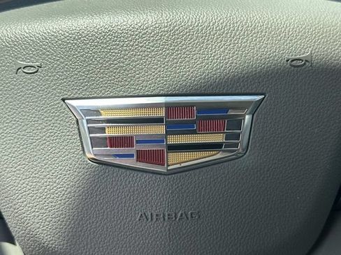 Certified 2025 Cadillac XT5 Luxury FWD image 30