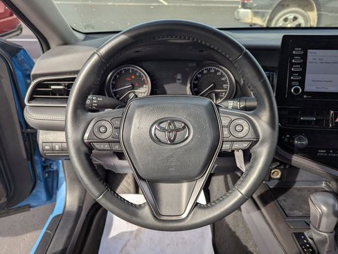 Used 2023 Toyota Camry SE image 10