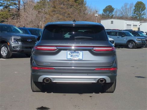 Used 2023 Lincoln Corsair AWD image 12