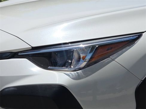 Used 2024 Subaru Crosstrek 2.0i image 4