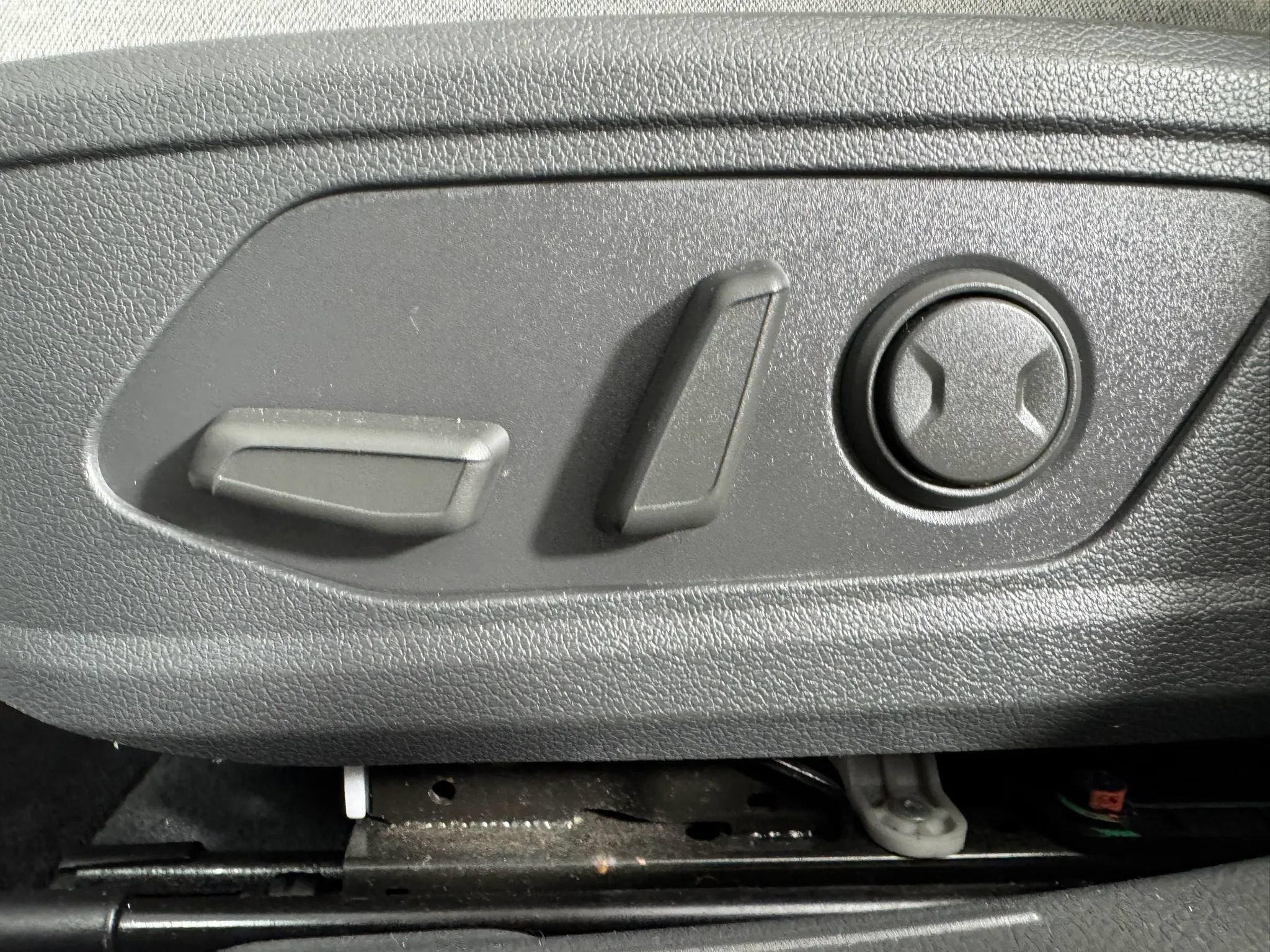 Used 2021 Hyundai Sonata SEL w/ Convenience Package FWD image 34