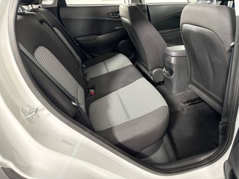 Used 2023 Hyundai Kona SE FWD image 15
