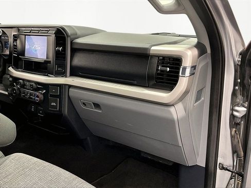 Used 2023 Ford F250 XLT w/ Camper Package image 13