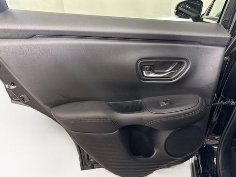 Used 2025 Honda HR-V Sport image 25