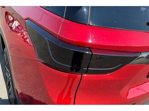 Used 2019 Chevrolet Traverse LT w/ LPO, Blackout Package image 29