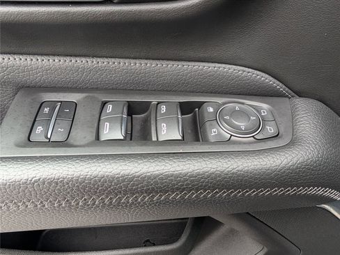 Used 2023 GMC Yukon XL Denali image 22