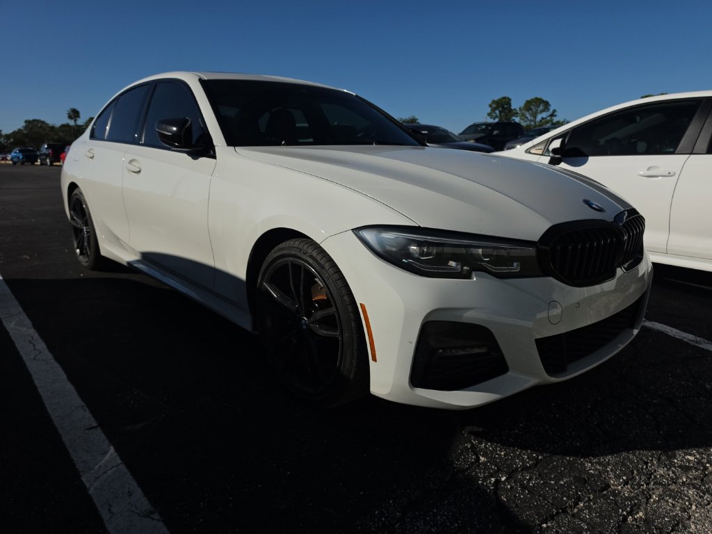 Used 2022 BMW 330i xDrive Sedan w/ M Sport Package AWD/4WD image 2