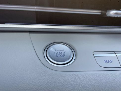New 2026 Hyundai Elantra Limited FWD image 38