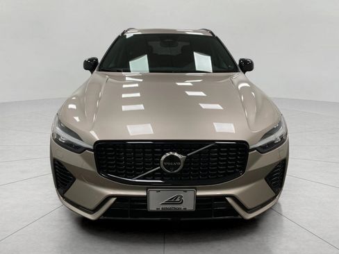 Used 2024 Volvo XC60 T8 Plus w/ Climate Package image 10