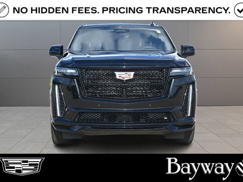 Used 2023 Cadillac Escalade V AWD/4WD image 2
