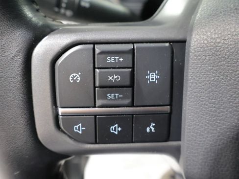 Used 2023 Ford F150 Lariat AWD/4WD image 32