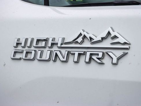 Used 2024 Chevrolet Silverado 2500 High Country w/ Technology Package image 5