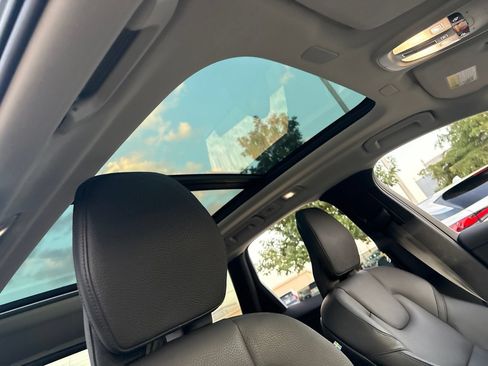 Used 2023 Volvo XC60 B5 Plus w/ Climate Package AWD/4WD image 15