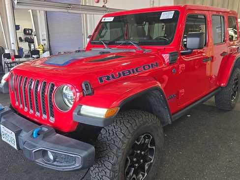 Used 2021 Jeep Wrangler Unlimited Rubicon 4xe w/ Cold Weather Group AWD/4WD image 5