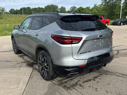 Used 2023 Chevrolet Blazer RS w/ Enhanced Convenience Package AWD/4WD image 3