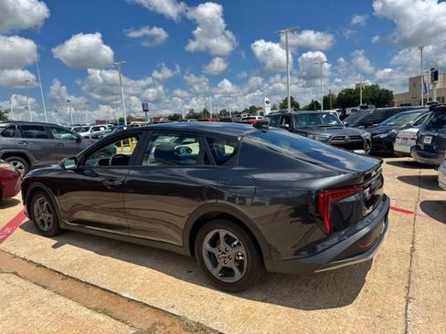 Used 2025 Kia K4 FWD image 7