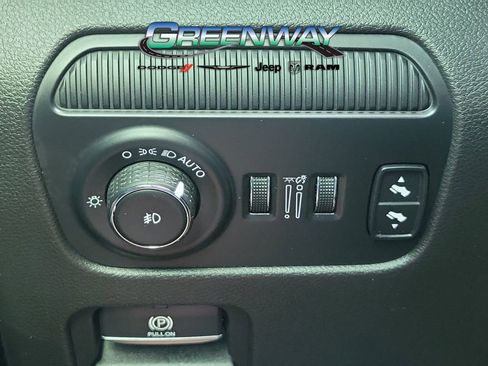 Used 2022 Jeep Wagoneer Series I w/ Premium Group I image 29