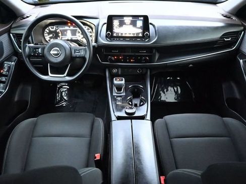 Used 2023 Nissan Rogue S AWD/4WD image 11