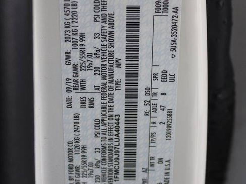 Certified 2020 Ford Escape Titanium image 25