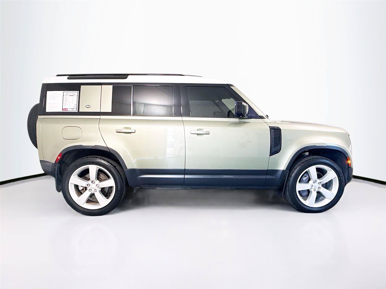 Used 2020 Land Rover Defender 110 HSE AWD/4WD image 35