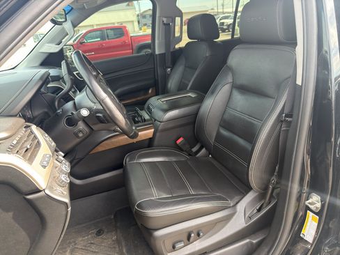 Certified 2019 GMC Yukon XL Denali AWD/4WD image 16